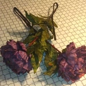 2 purple decorative flowers